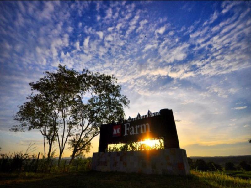 Uk Farm Agro Resort Kluang Exterior photo